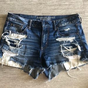 Destressed AMERICAN EAGLE shorts